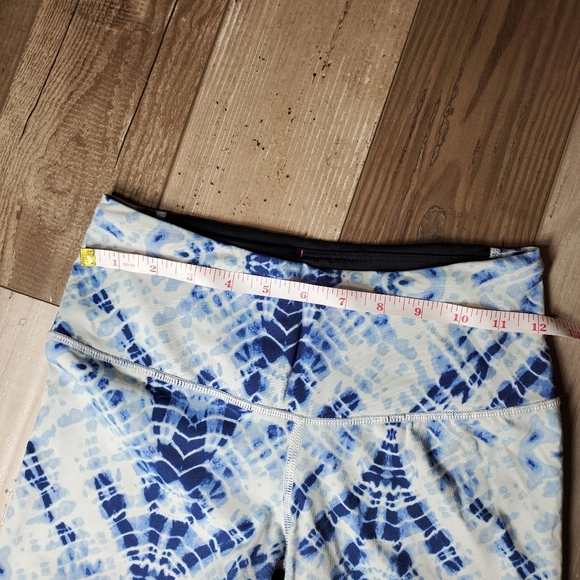 VSX Victoria’s Secret Sport Blue Tie-dye Knockout Tight Legging Capri Pants XS - Picture 5 of 16